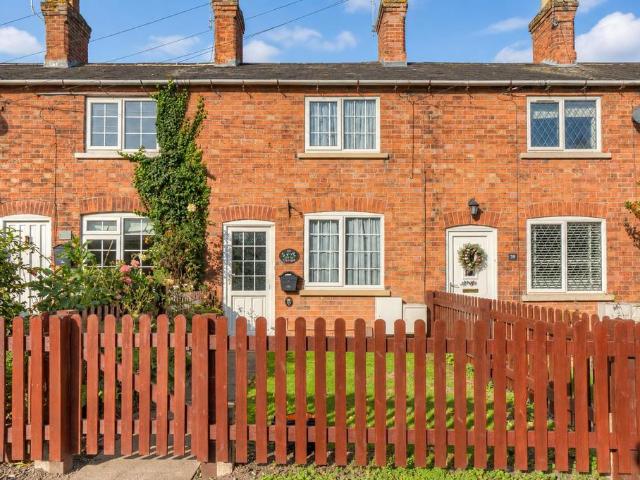 House for sale in Barton In Fabis, East Midlands