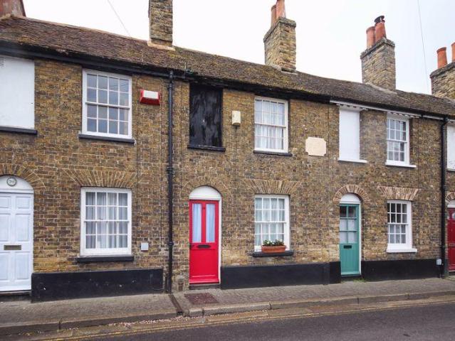 House for sale in Sandwich, Ash
