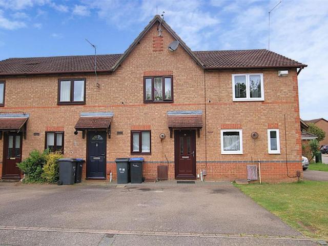 House for sale in East Hunsbury, Far Cotton
