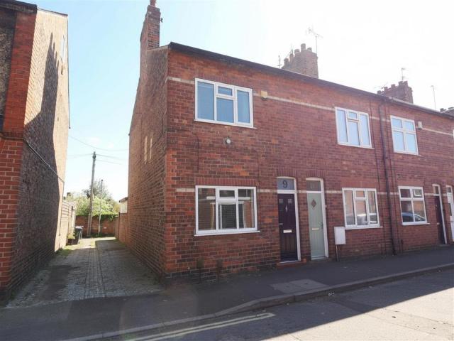 House for sale in Holgate, High Field