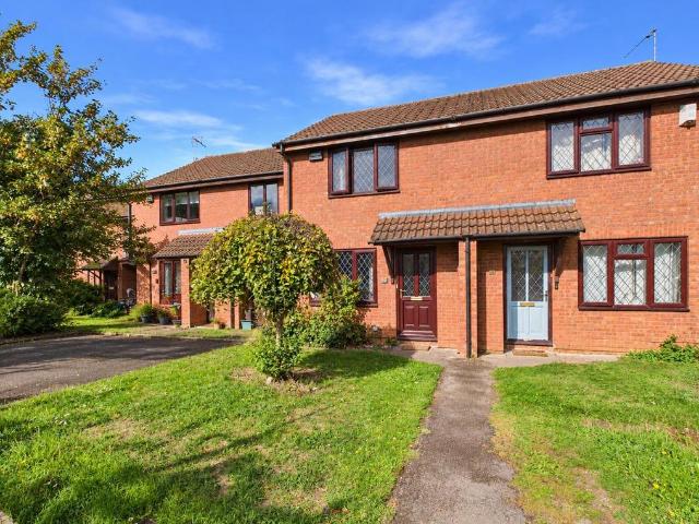 House for sale in Wotton, Gloucester