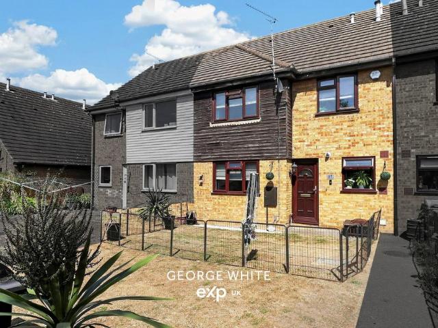 House for sale in North Shoebury, Alton Barnes