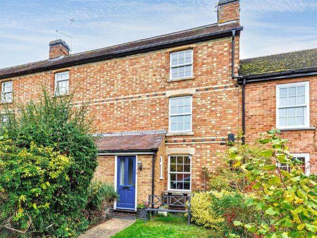 House for sale in Crookhill, Worcestershire
