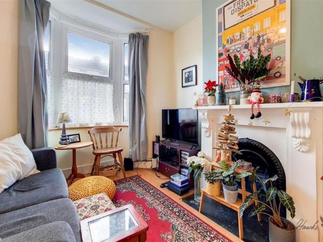 House for sale in Stratford Marsh, Greater London