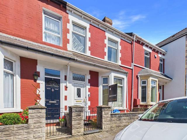 House for sale in Gibbonsdown, Barry