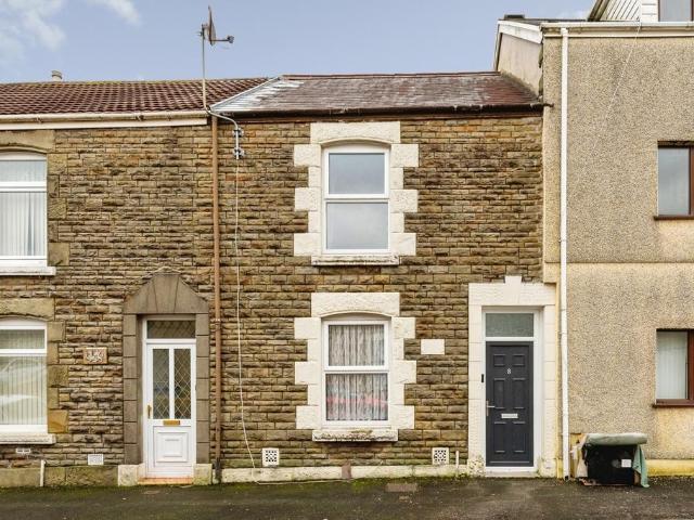 House for sale in Cwmbwrla, Nangreaves