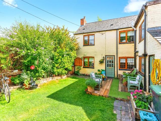 House for sale in Ringstead