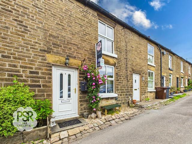 House for sale in Buxworth, Charlesworth