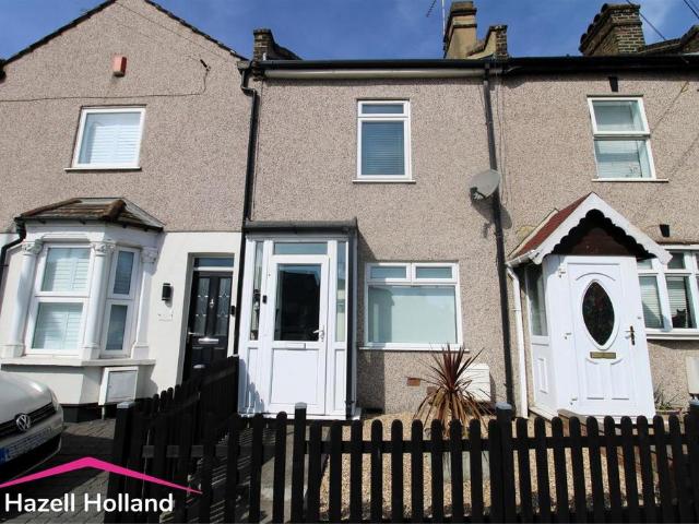 House for sale in Slade Green, Greater London