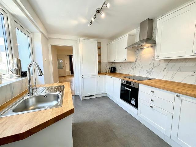 House for sale in Old Town, Swindon