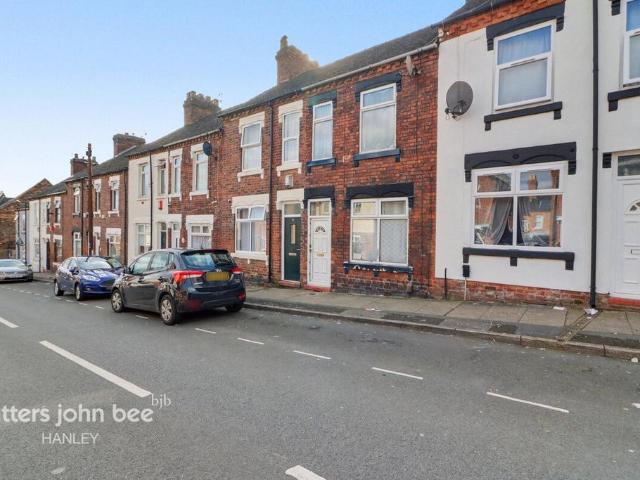 House for sale in Joiner's Square, Hanley