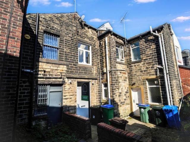 House for sale in Caldermoor, Burnedge