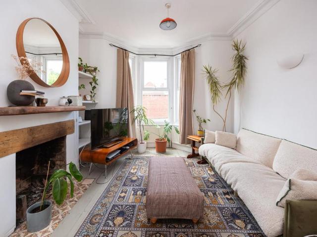 House for sale in Windmill Hill, Bristol