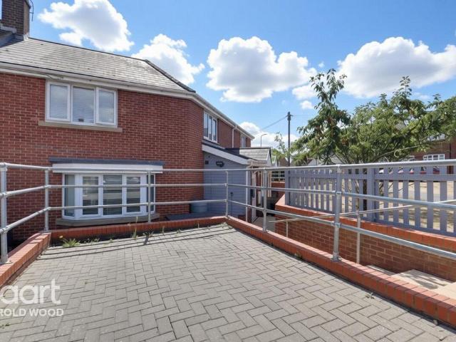 House for sale in Harold Hill, Greater London