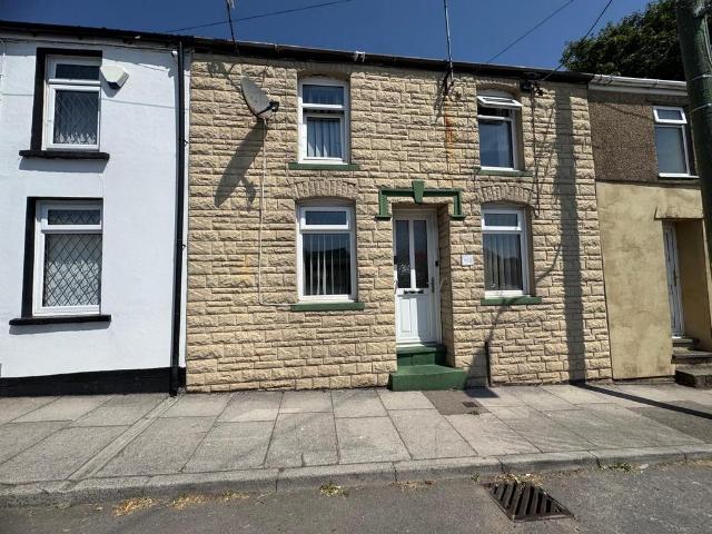 House for sale in Vaynor, Wales