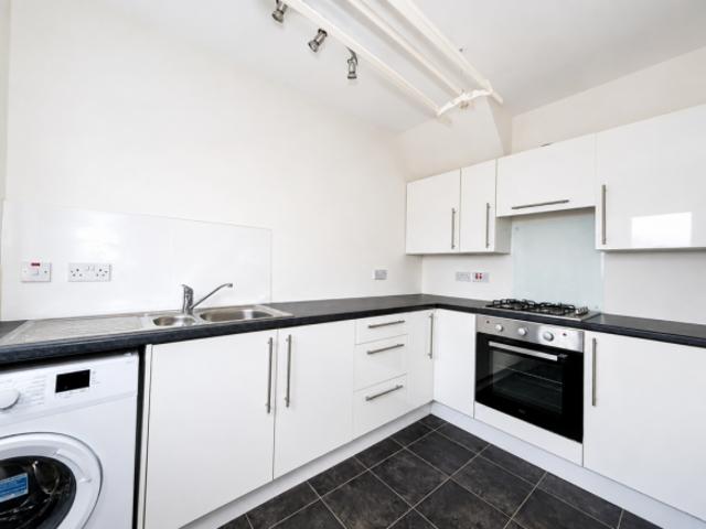Cottage for sale in Bearsden, Scotland
