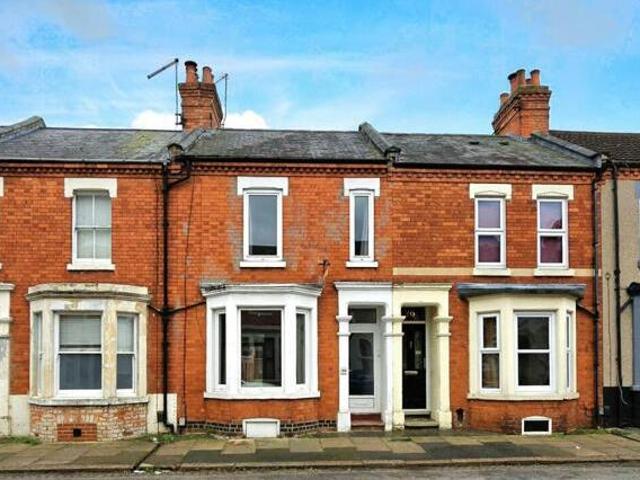 House for sale in Northampton, Northamptonshire