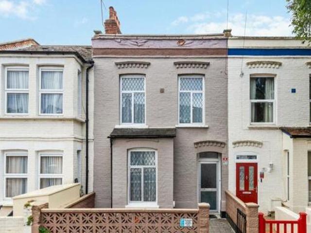 House for sale in Lyons, Greater London