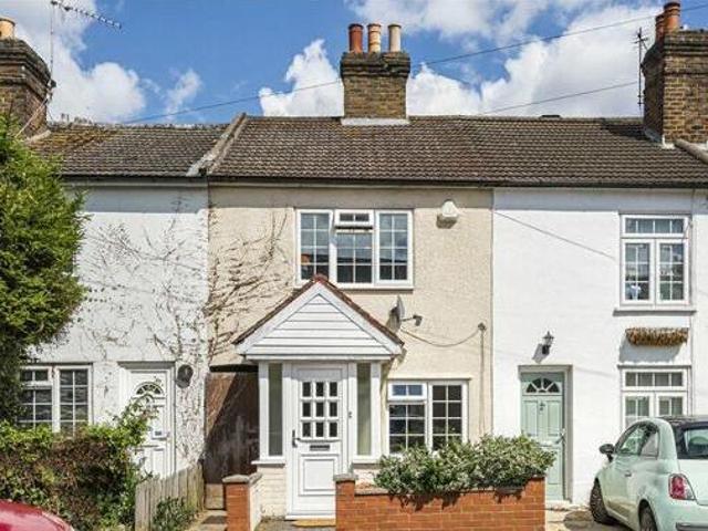 House for sale in Addlestone, Runnymede