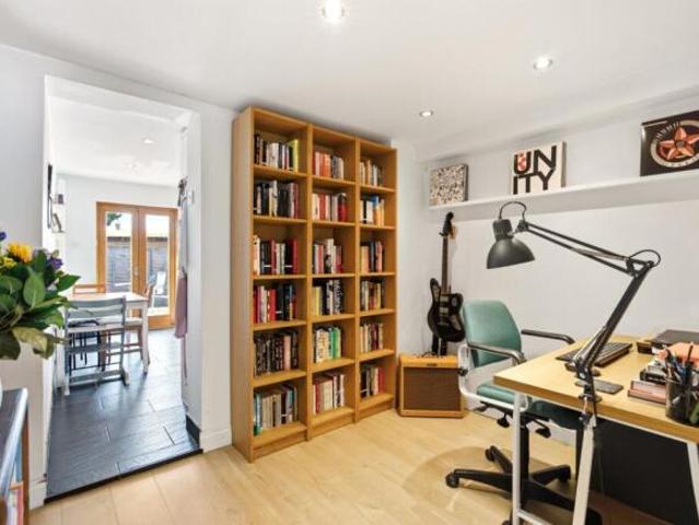 Cottage for sale in Five Acres, Hertfordshire