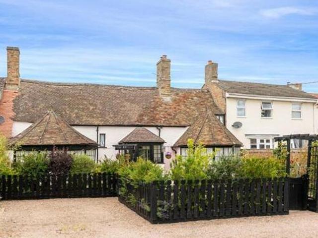 House for sale in Lyons, Greater London