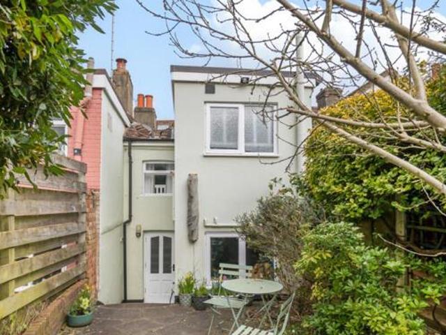 House for sale in Mount Pleasant, East Hampshire