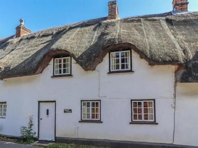 House for sale in Barton Stacey, Hampshire