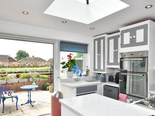 House for sale in Arundel, Clapham