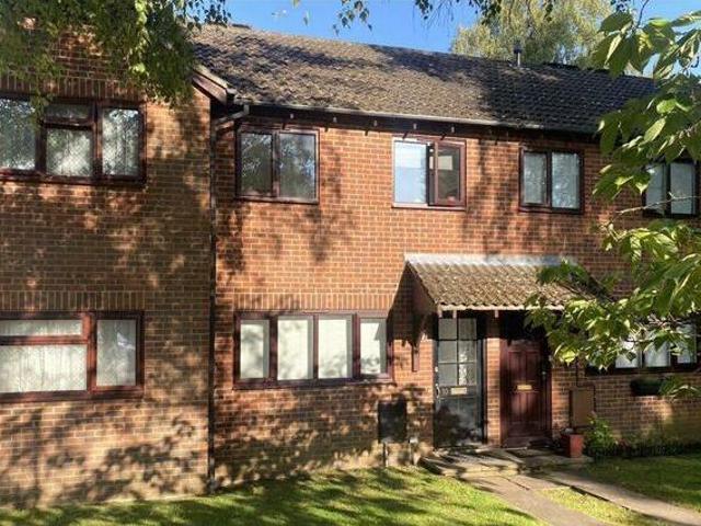 House for sale in Ascot