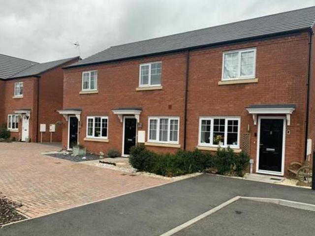 House for sale in Froggatt, East Midlands