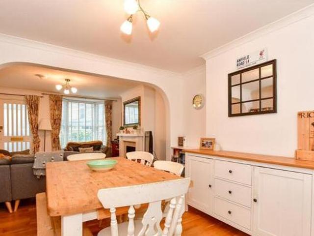 House for sale in South Ashford, Bridgefield