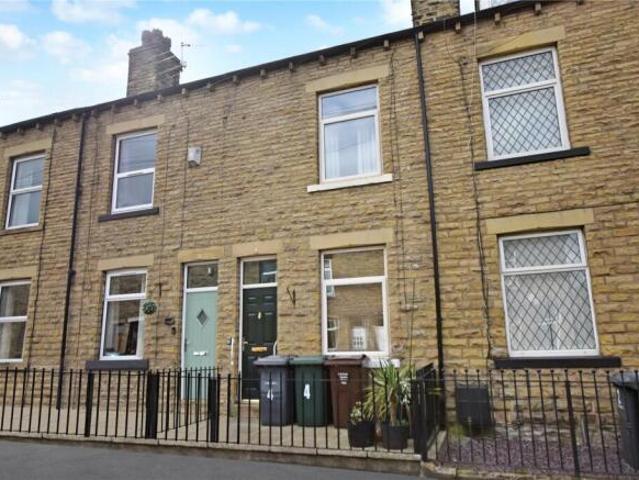 Cottage for sale in Greengates, West Yorkshire