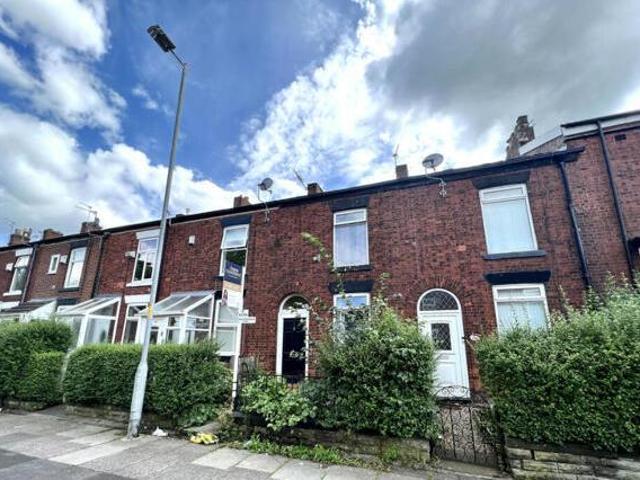 House for sale in Ashton-under-Lyne, Tameside