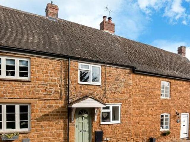 House for sale in Evershot, Oxfordshire