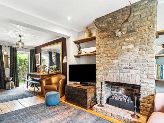House for sale in Lyons, Greater London