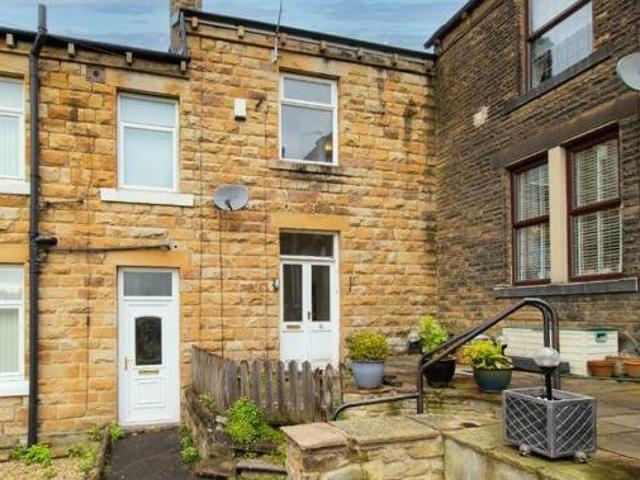 House for sale in Batley, West Yorkshire
