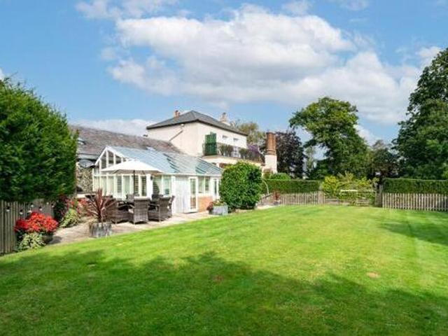 House for sale in Shootersway, Dacorum