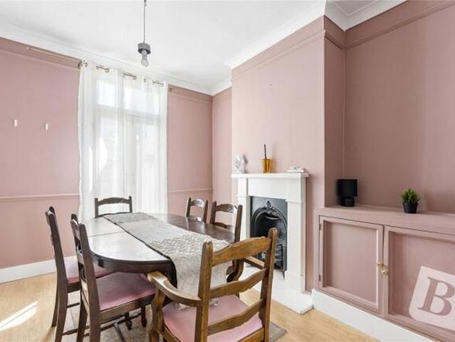 Cottage for sale in Milton, Hamerton