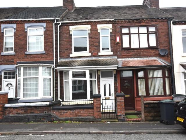 Terraced House for sale in Birches Head