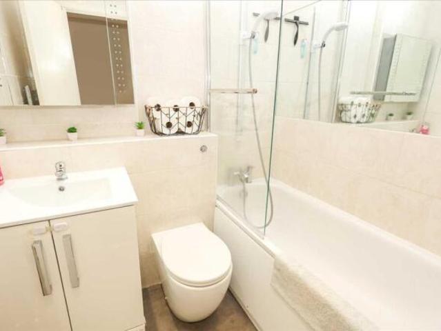 Cottage for sale in Chalvey, Slough