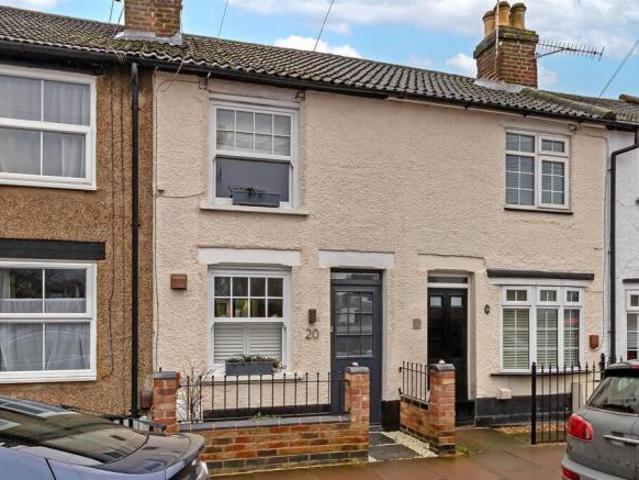 Cottage for sale in St Albans, Five Acres