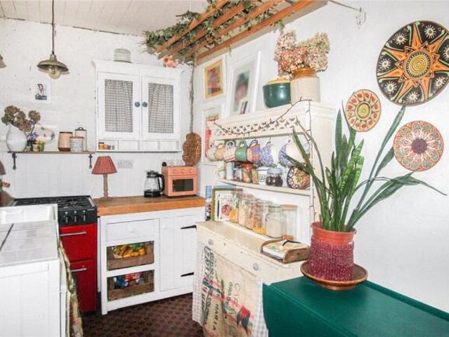 Cottage for sale in West Chevin, Guiseley