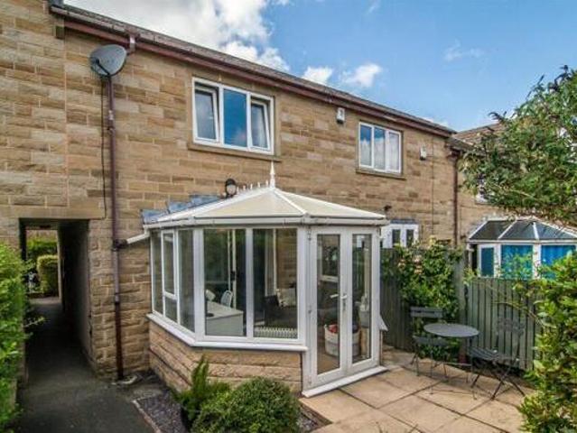 House for sale in Cottingley, West Yorkshire