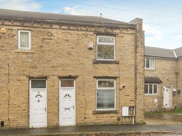 House for sale in Lower Wyke, West Yorkshire