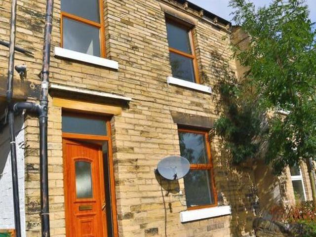 House for sale in Hove Edge, Brighouse