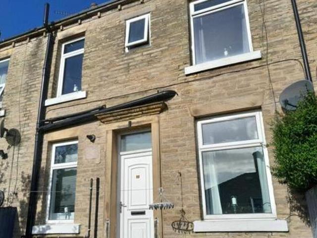 House for sale in Thornhills, Brighouse