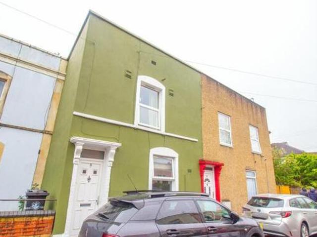 House for sale in Feckenham, City Of Bristol