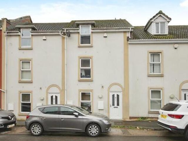 House for sale in Feckenham, City Of Bristol