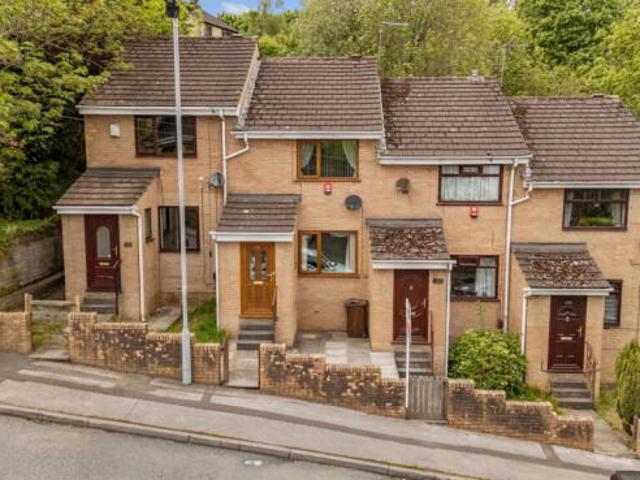Cottage for sale in Wibsey, West Yorkshire