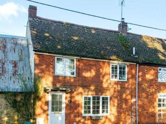 House for sale in Buckingham, Buckinghamshire
